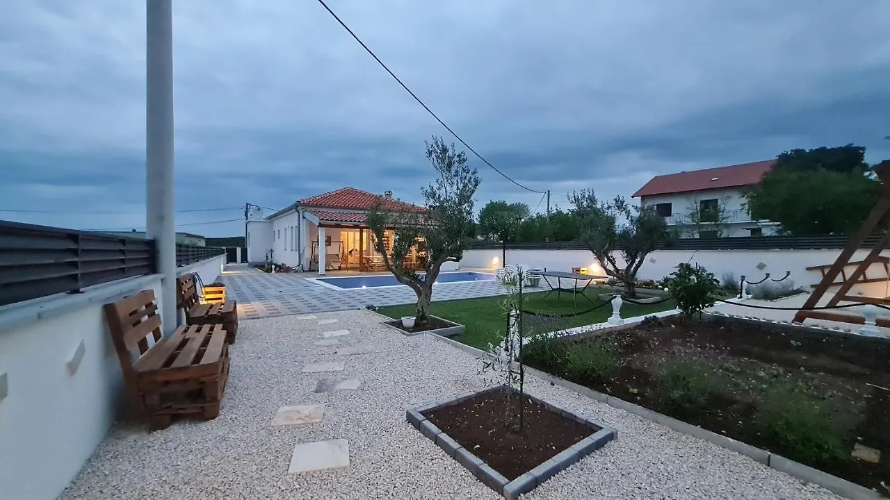 Villa Nagi Debeljak