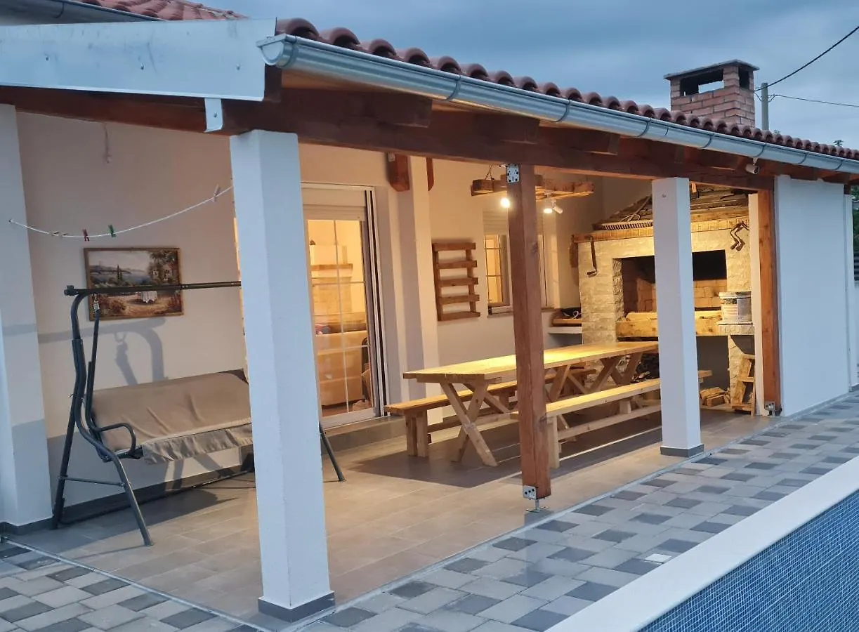 Villa Nagi Debeljak